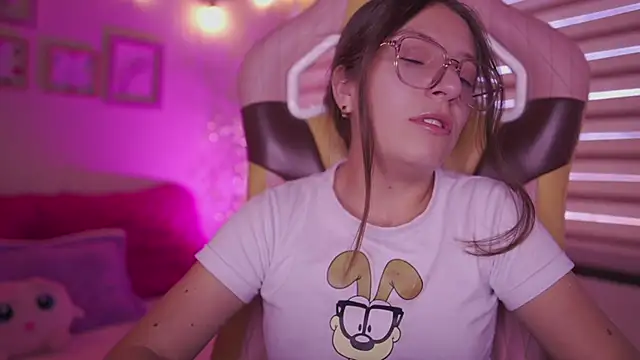 Chat XXX en directo de milly_kenner