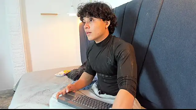 latin_beast4's Live XXX Chat