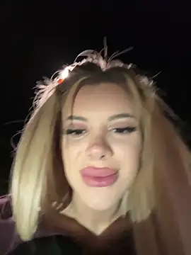 AlyssaFoxx_'s Webcam Show