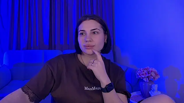 AdrianaToress: онлайн-секс-чат