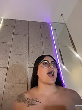 sofiiacarson Adlı Modelin Canlı Sohbet Odası