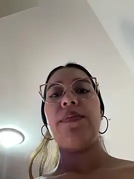 Andrea-Queen Chat XXX in diretta