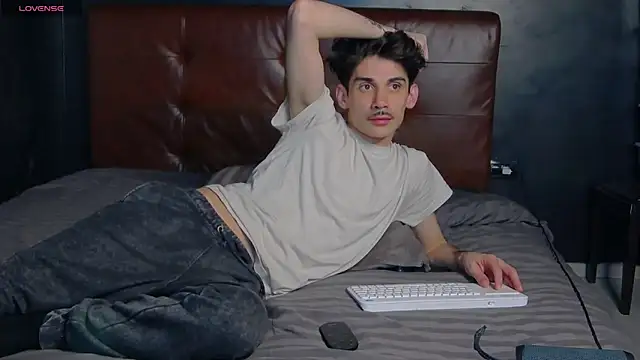 DanielCrush1 Chat XXX in diretta