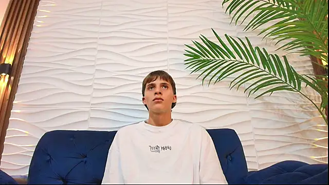 XXX chat uživo modela Pavo_tv