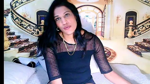 IndianSexcSmyle – Live XXX-chat