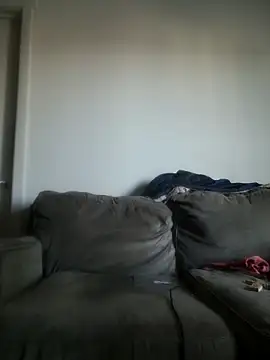 yourMasterisBored's Webcam Show