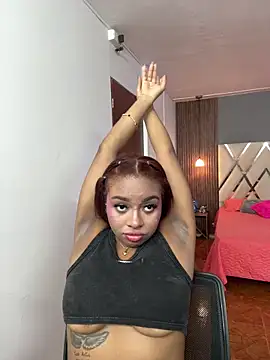Kloe_rousse01のライブXXXチャット