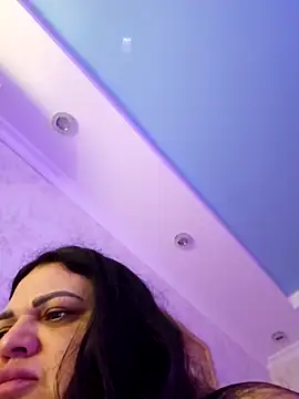 -CUTE-EVVIL- Show in webcam