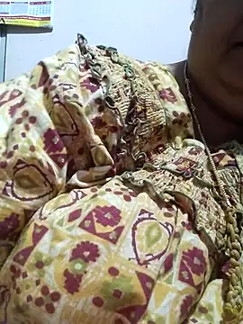 tamilthanushri's Live XXX Chat