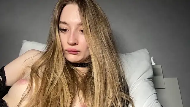 MissEvelynGlow Live XXX Chat
