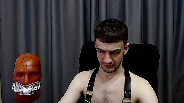 _Damien_thorn_ élő XXX-chatje