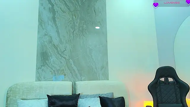 Chat +18 de zoe_martins_ ao vivo