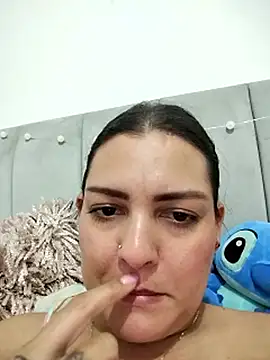 Mia_Hampton: онлайн-секс-чат