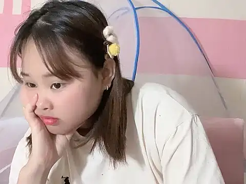 NhungNhun789's Webcam Show