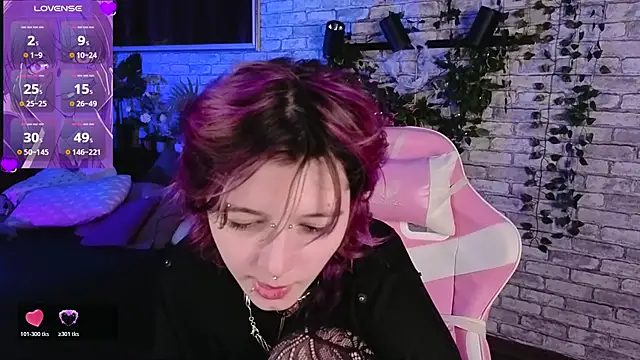 Ashley_Veil Adlı Modelin Canlı XXX Sohbeti