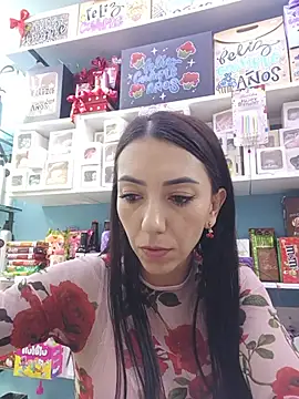 LunaZambrano 现场XXX聊天