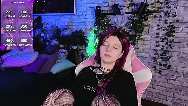 Pokazy przed kamerką – Ashley_Veil