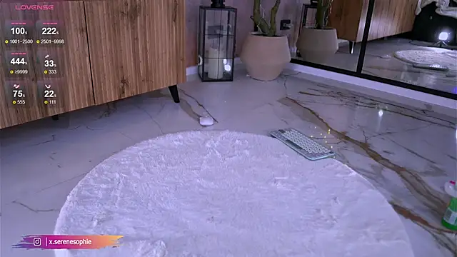 Serene_Sophiex Chat XXX live