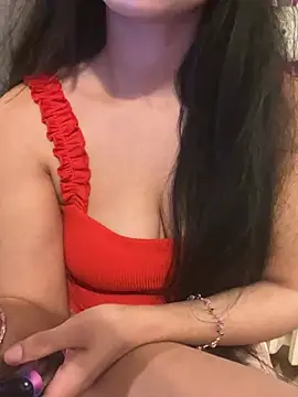 LaPetitechienne1 Chat XXX in diretta
