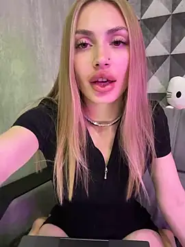 Elizabeth_Tay Adlı Modelin Canlı XXX Sohbeti