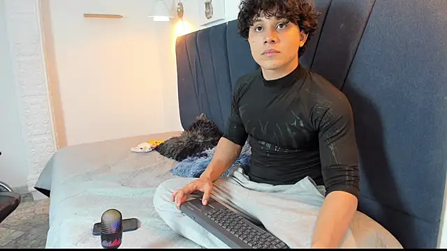 latin_beast4n Webbikameraesitys