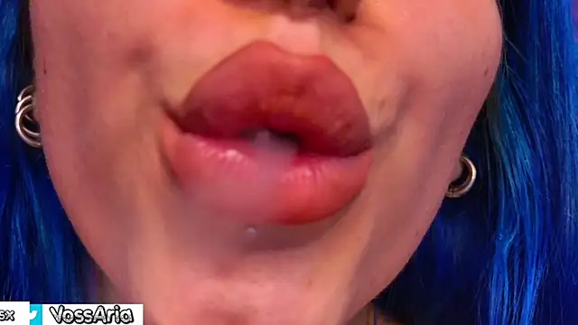 Chatroom XXX en direct de AriaVoss