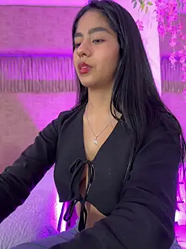 XXX chat uživo modela _kyraa_