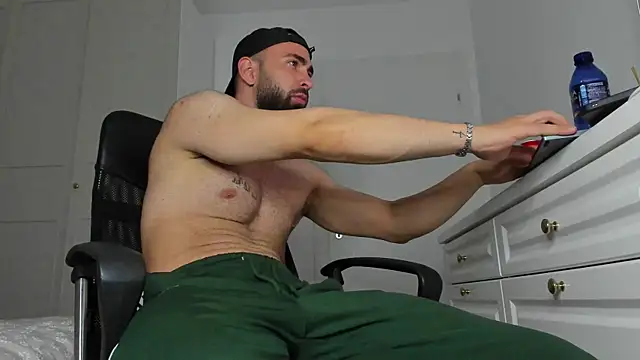 cloudymastersss Show Webcam