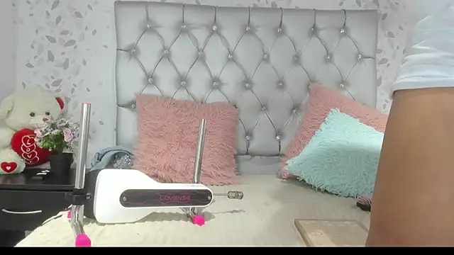 brenda_sofia69's Webcam Show