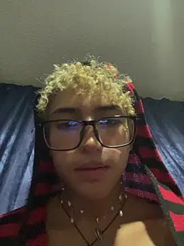 Valentin0__3's Live XXX Chat