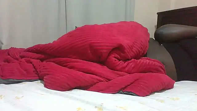 Huge_Bootybae Adlı Modelin Canlı XXX Sohbeti