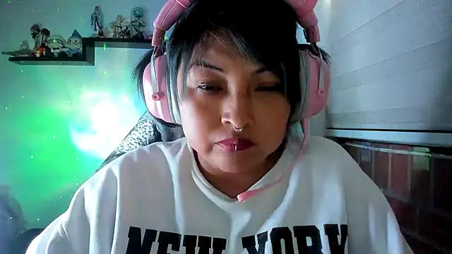 Shaddycute_'s Webcam Show