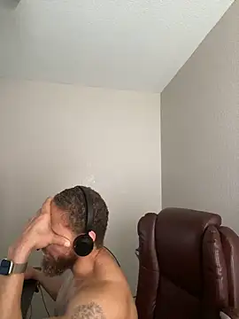 Fathero1time Live XXX-Chat