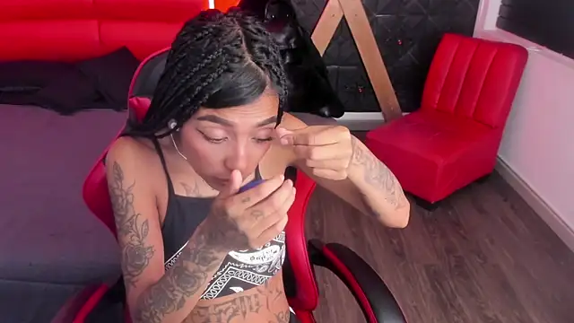 Chat XXX en directo de KarlaSlutSkinny__