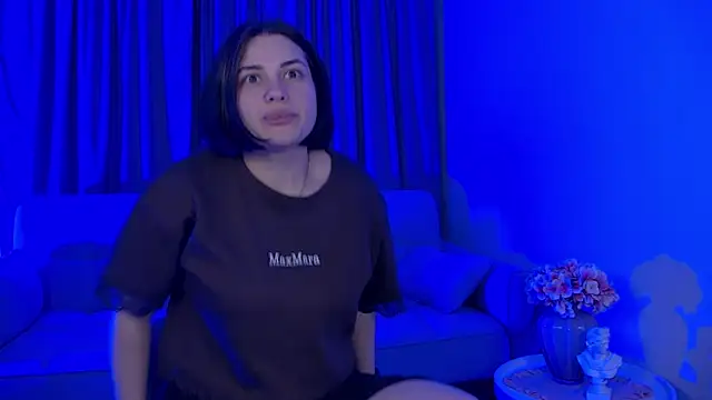 Chat XXX en directo de AdrianaToress