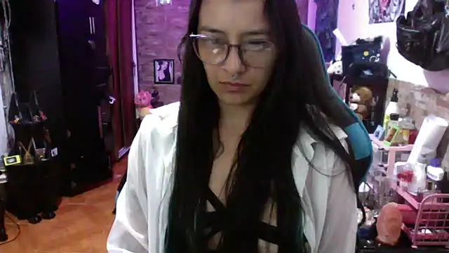 AngelaQueen_ Chat XXX in diretta