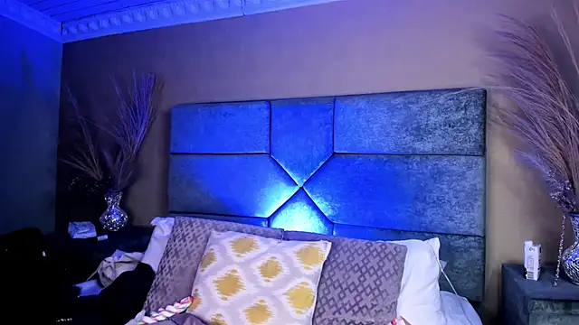 NaomySakura Chat XXX live