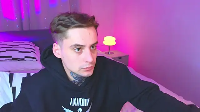 drillfi11's Live XXX Chat