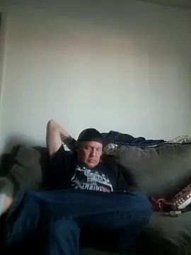 yourMasterisBored's Webcam Show