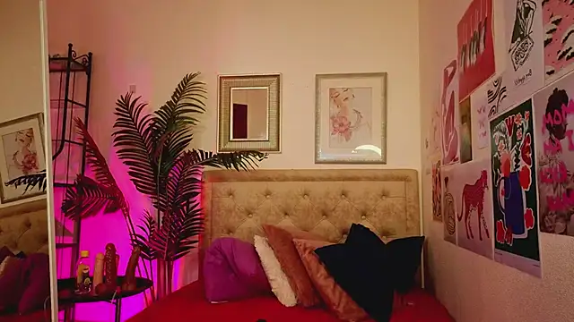 GinaSpicey's Live XXX Chat
