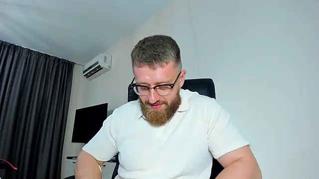 Živý XXX chat Findom_guy