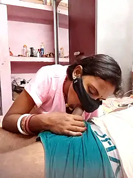 Hot_couple493 在線直播表演