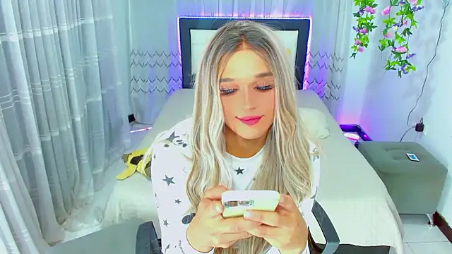 Živý XXX chat TaylorMon