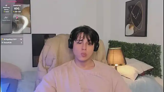 Thom_Ohtani's Live XXX Chat