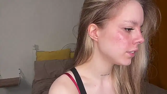 Catrinee Live XXX Chat