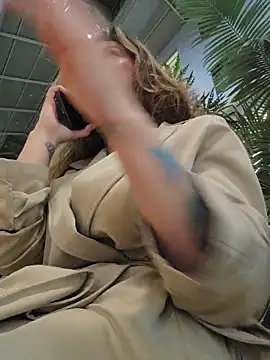 Karen_San_Miguel webkamerás műsora
