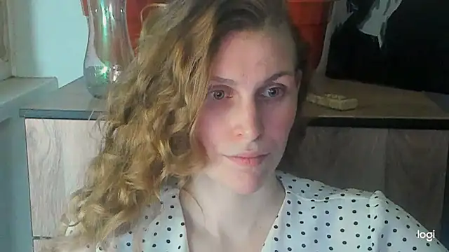 JuliaMuuun's Webcam Show