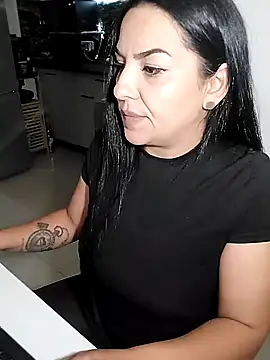 hot-babygirl webcam show