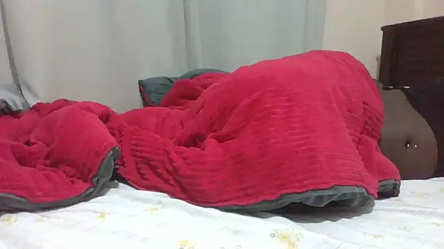 Chat +18 de Huge_Bootybae ao vivo