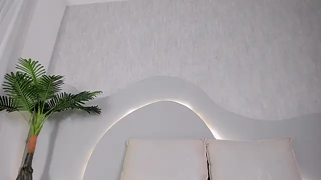 CannelaSmith Live XXX Chat